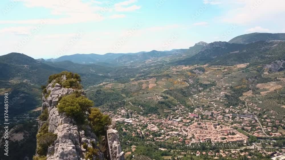 Majestueuses falaise des Baronnies Majestueuses falaise des Baronnies