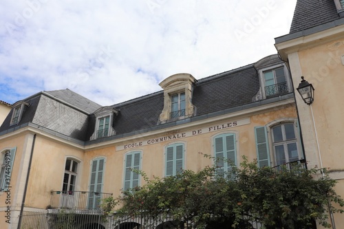 Fototapeta Naklejka Na Ścianę i Meble -  ancienne école élémentaire pour filles dans Bayonne, ville de Bayonne, département des Pyrénées Atlantiques, France