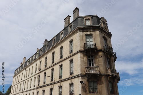 Ancien immeuble de style traditionnel dans Bayonne, ville de Bayonne, département des Pyrénées Atlantiques, France