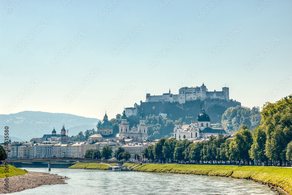 Fototapeta premium Salzburg Castle view from Salzach river