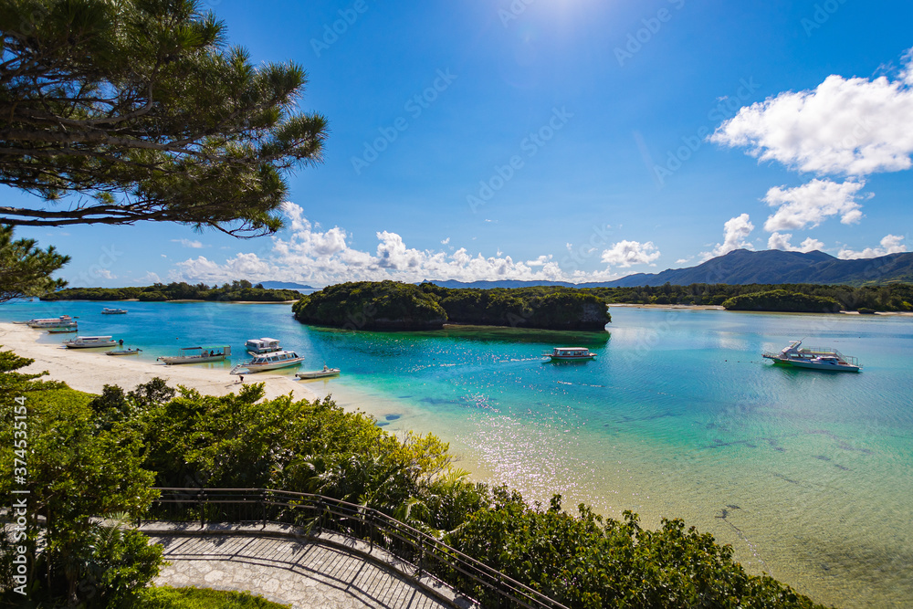 kabira bay , ishigaki - okinawa 