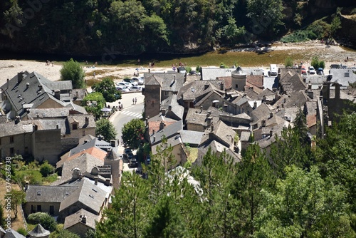 Village de Sainte-Enimie (Lozère) photo