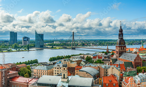 Canvas Print Looking over the Riga  old town with its medieval buildings and Daugava River