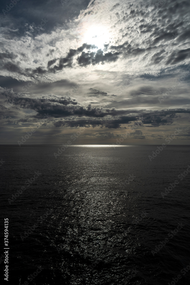 Obraz premium Beautiful clouds over the ocean, Sydney Australia