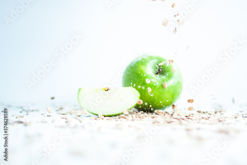 Apple and oats splash