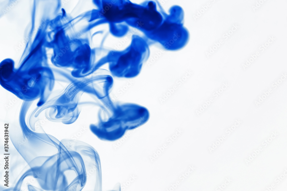 Puffs of paint in water. The dissolution of the dye in water. Water pollution. Concept art creativity. Puffs of paint in water. The dissolution of the dye in water. Water pollution. Concept art creativity.