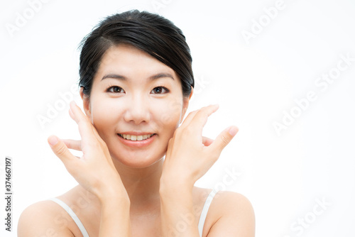 アジア人女性の肌と健康のイメージ