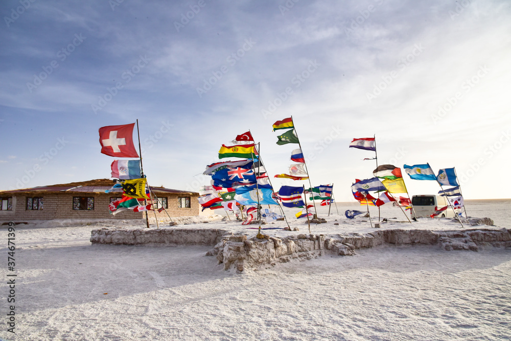 Naklejka premium Flaggenmeer am Salzsee