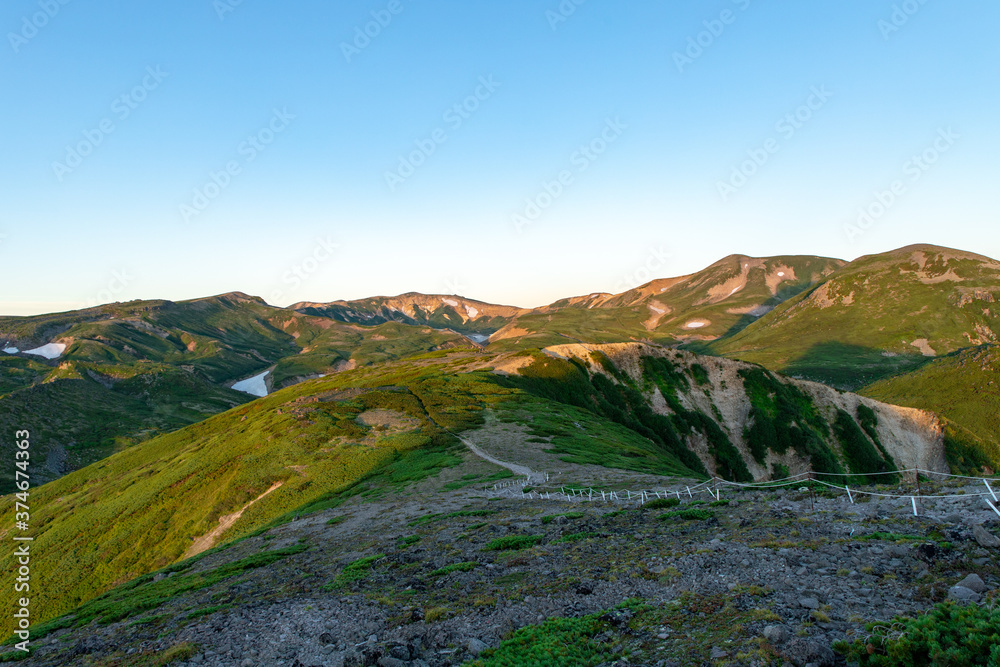 Naklejka premium 北海道 黒岳山頂周辺の夏の風景