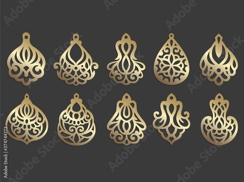 Valokuva Wooden or faux leather earring design