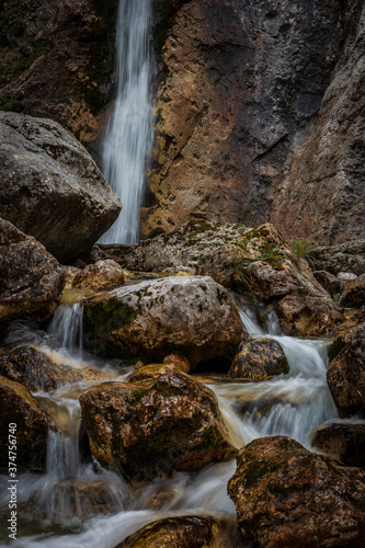 La cascata dello Specchio di Biancaneve nelle Dolomiti di Sappada
