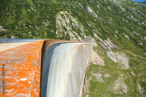 Staudamm auf dem Lukmanierpass in der Schweiz 30.7.2020 photo