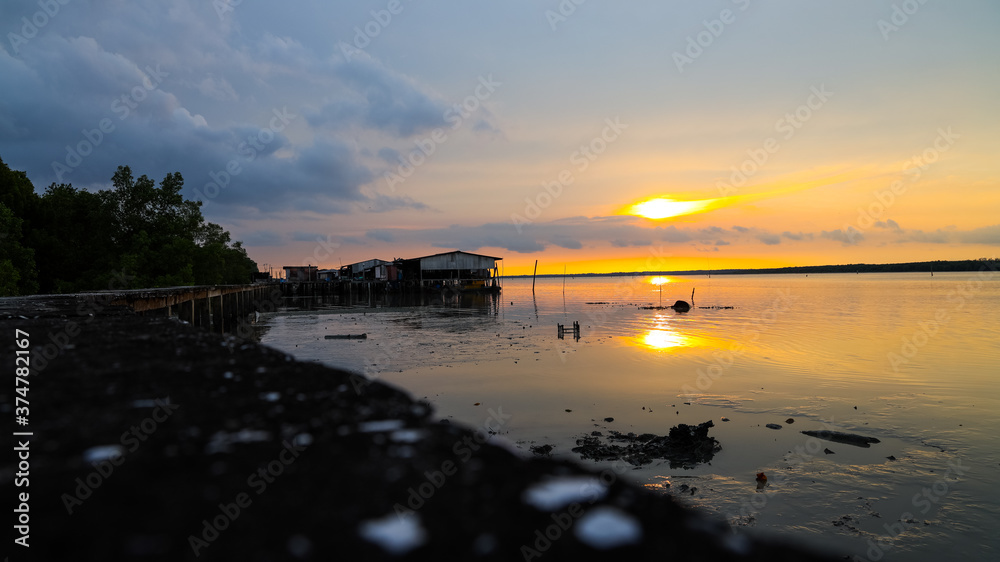 Fototapeta premium Scenic sunset at Kuala Sepetang, fisherman village, Perak, Malaysia