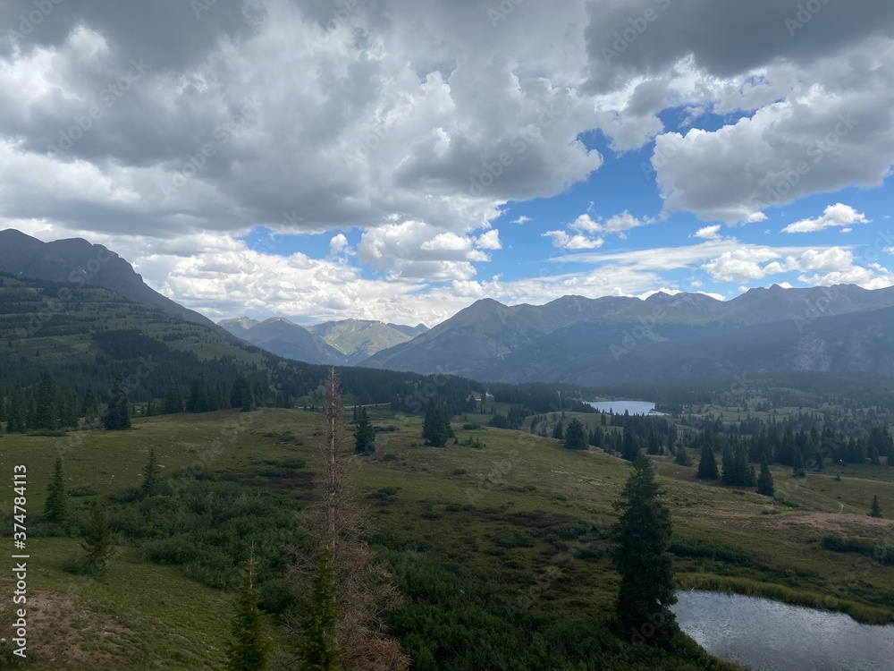 Obraz premium mountains in the mountains