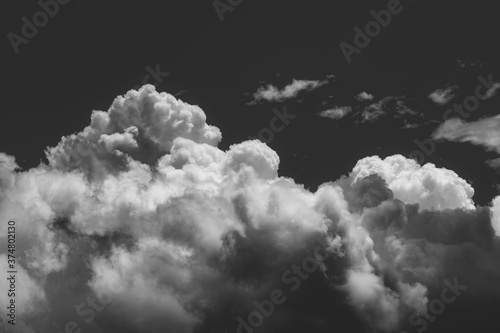 背景素材 夏の空に出来た大きな雲