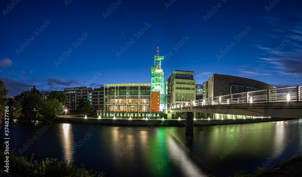 Klangturm St.Pölten - Regierungsviertel - Nachtaufnahme - Panorama