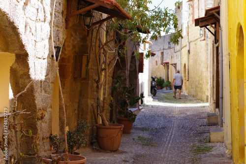 Fototapeta Naklejka Na Ścianę i Meble -  Ruelles de Rhodes