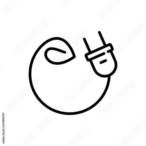 Concepto energía eléctrica limpia y renovable. Logotipo lineal enchufe eléctrico con cable con hoja de planta en círculo en color negro