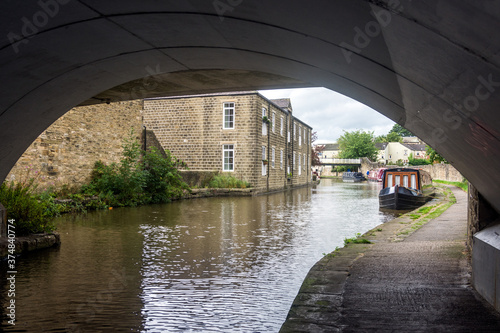 Moorings on the Leeds - Liverpool canal at Skipton. © Peter