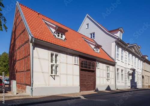 Weisses Fachwerkhaus , altes Wohngebäude , Lüneburg, Deutschland, Europa