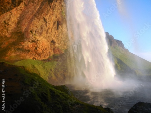 Fototapeta Naklejka Na Ścianę i Meble -  Island Wasserfall