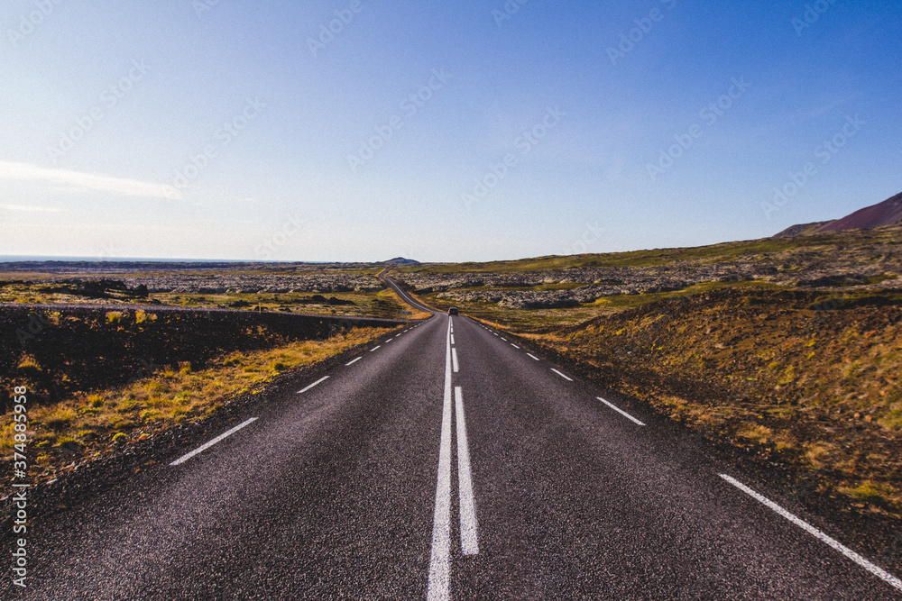 Fototapeta premium Icelandic Roads