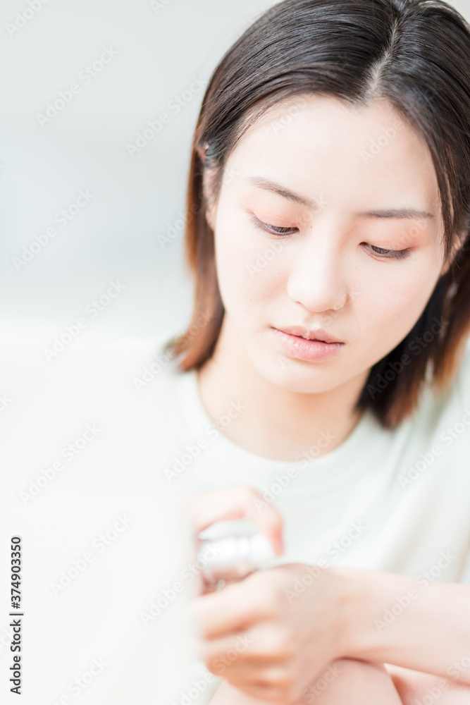 Beautiful young Asian women in make-up Beautiful young Asian women in make-up