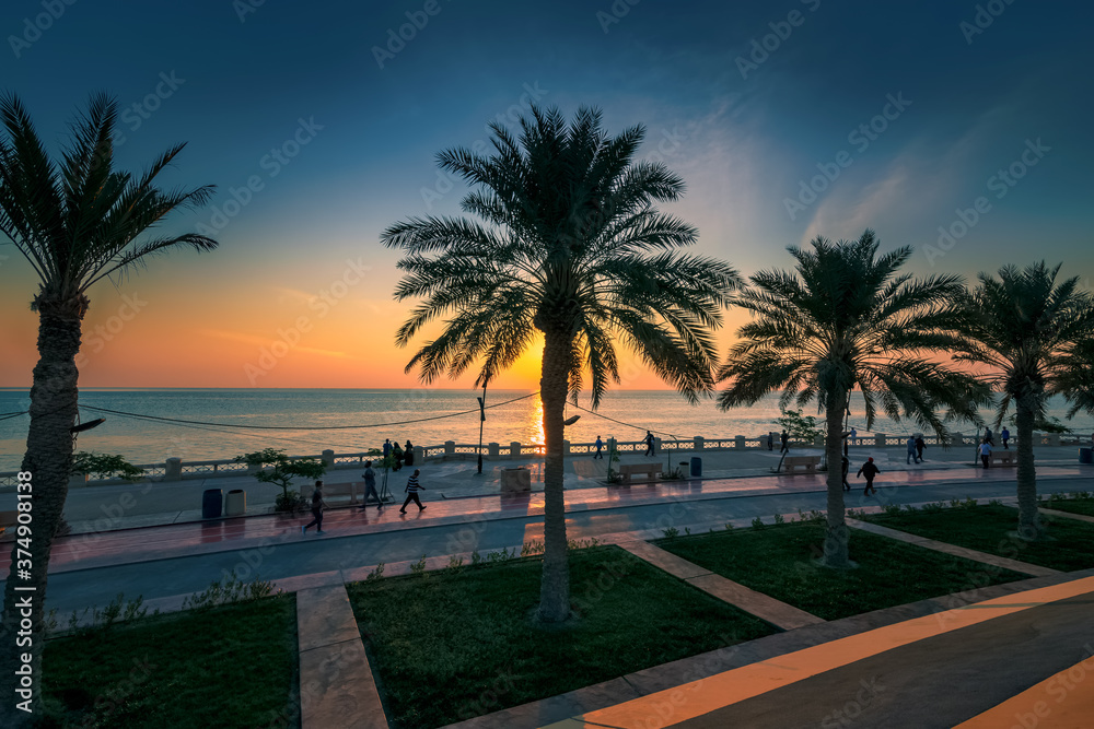 Obraz premium Beautiful sunrise view in Al-Khobar Corniche -Saudi Arabia.