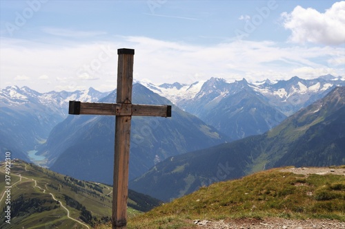 Mountaintop cross (1)