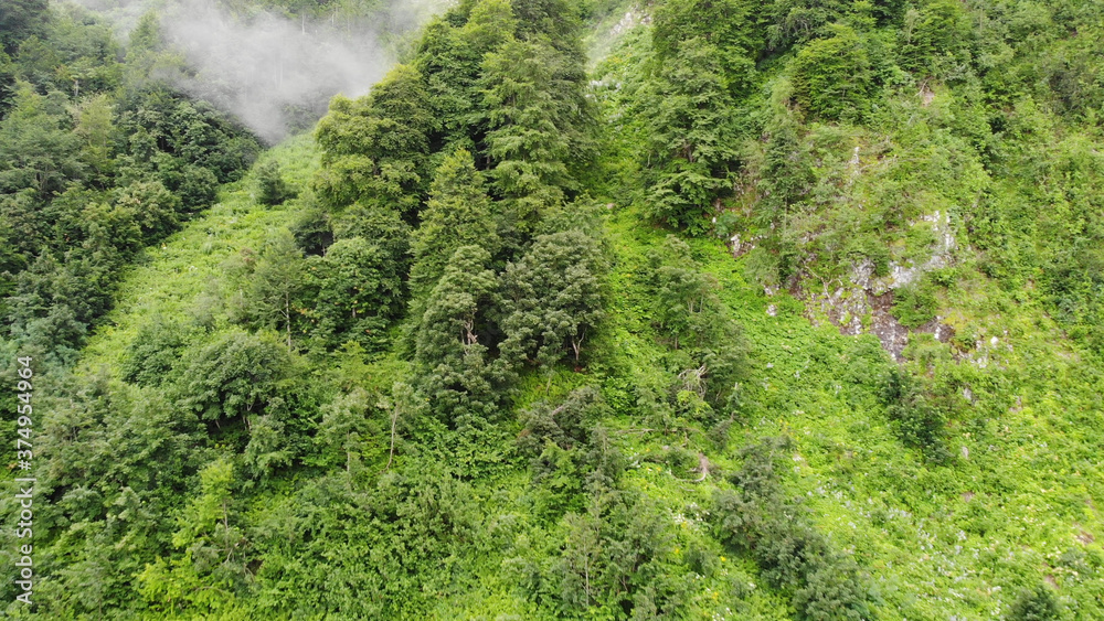 Mountain range near the Polikarya waterfall