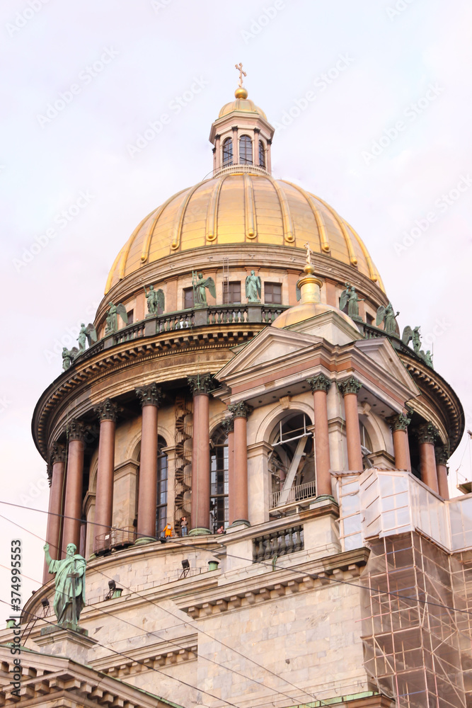 Fototapeta premium dome of the cathedral