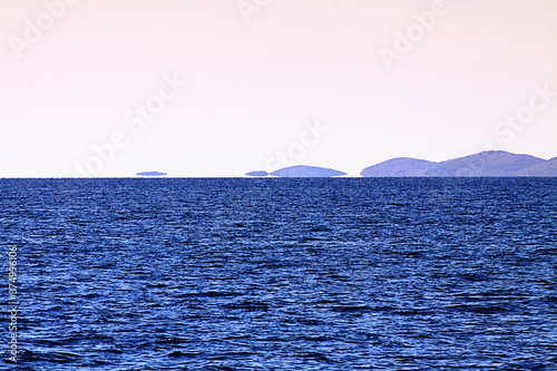 Billede på lærred Fata morgana mirage at Kornati islands, far from the Dalmatian coast of Croatia