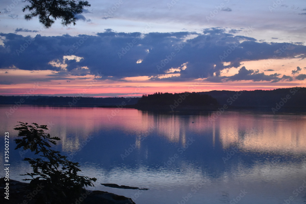 Obraz premium sunrise over the ocean