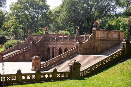 Принти на полотні View from Central Park in New York City of the historic Bethesda Terrace Steps