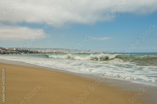 waves at Vi  a del Mar  Chile