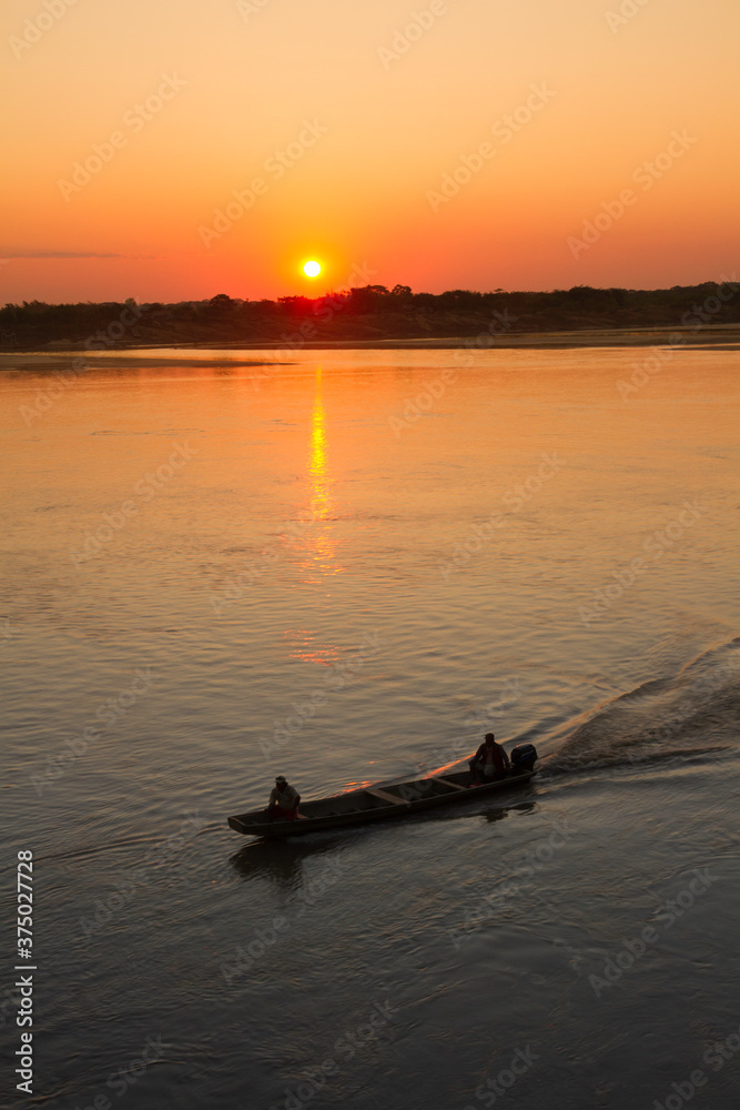 Atardecer y paisaje 