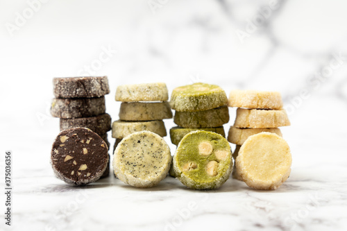 Bild auf Leinwand Assorted flavors french diamond cookies or diamant sable cookies