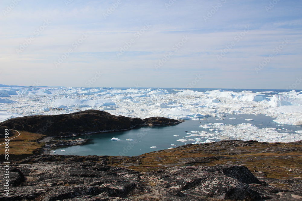 Fototapeta premium View over the Ilulissat Icefjord, Ilulissat, Greenland.