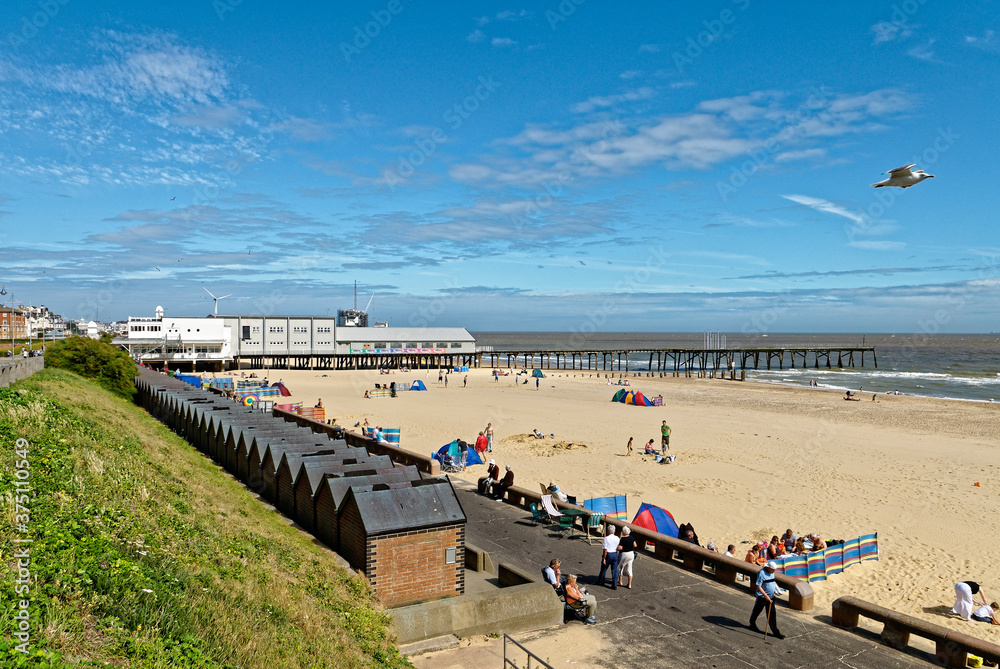 Claremont Pier, Lowestoft, Suffolk, Britain Claremont Pier, Lowestoft, Suffolk, Britain