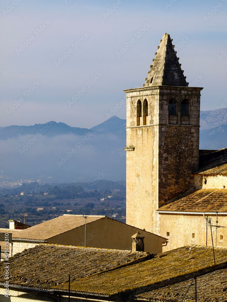 Iglesia de Sant Pere (s.XVII-XVIII). Comarca de Raiguer. Mallorca. Baleares.España.