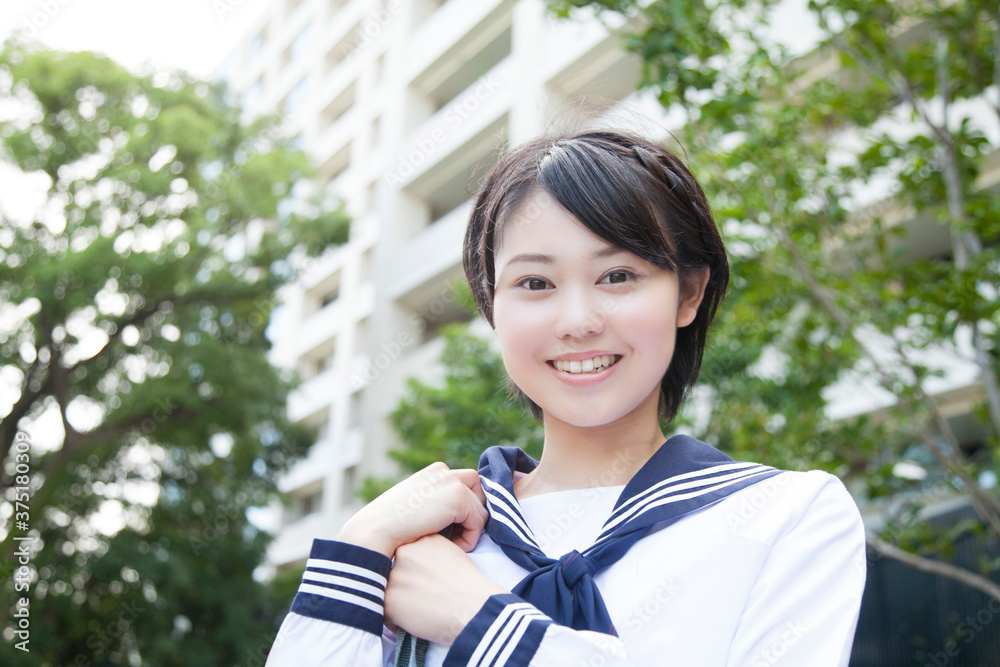 笑顔の女子中学生 笑顔の女子中学生