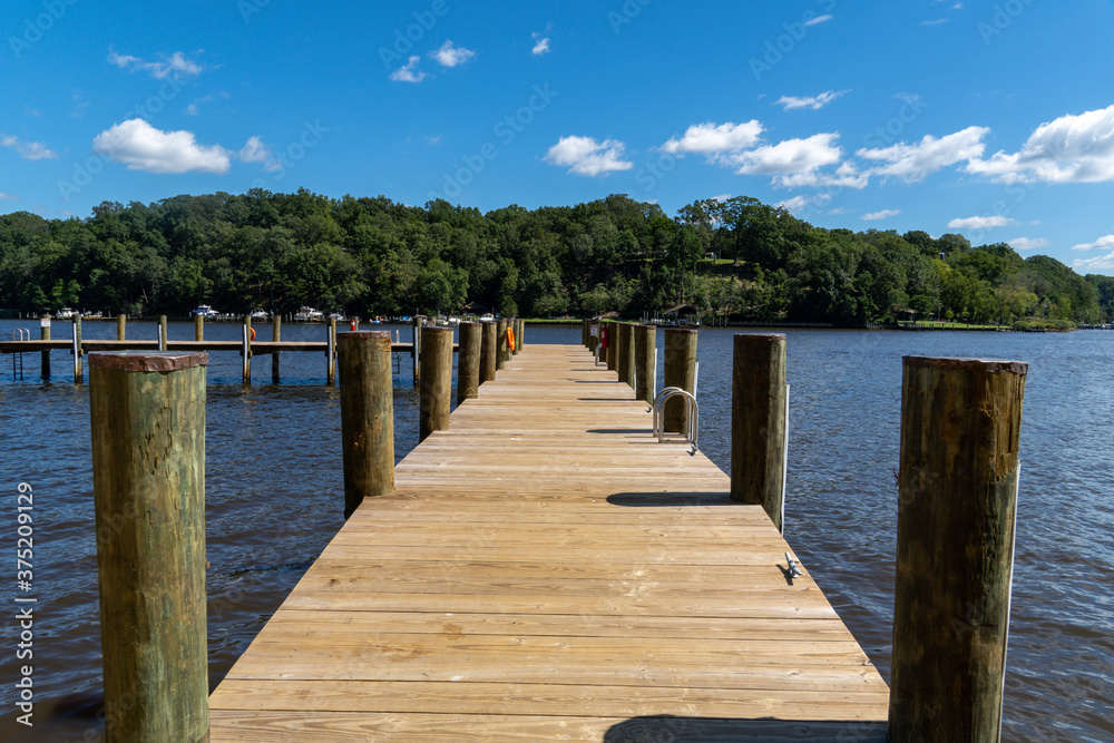 Obraz premium wooden pier on the south river