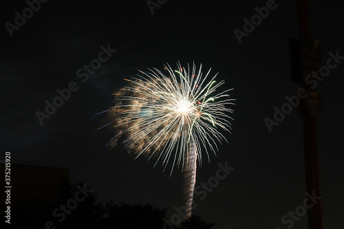A beautiful display of fireworks at the 2019 Katy Mills firework show for July 4th © Brandon