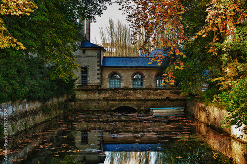 Old castle of Azay-le-Rideau in the autumn. photo