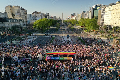 Fototapeta Naklejka Na Ścianę i Meble -  Toma con drone de la Marcha del Orgullo LGBTIQ de Buenos Aires año 2019