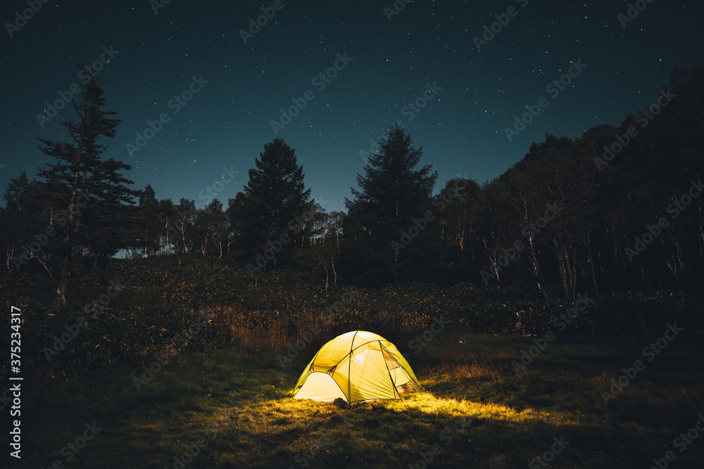 キャンプの夜景・星空 / Night Camping in Mountain