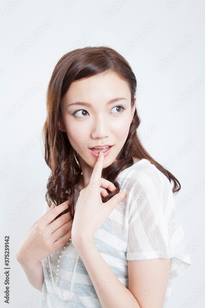 笑顔の女性 笑顔の女性