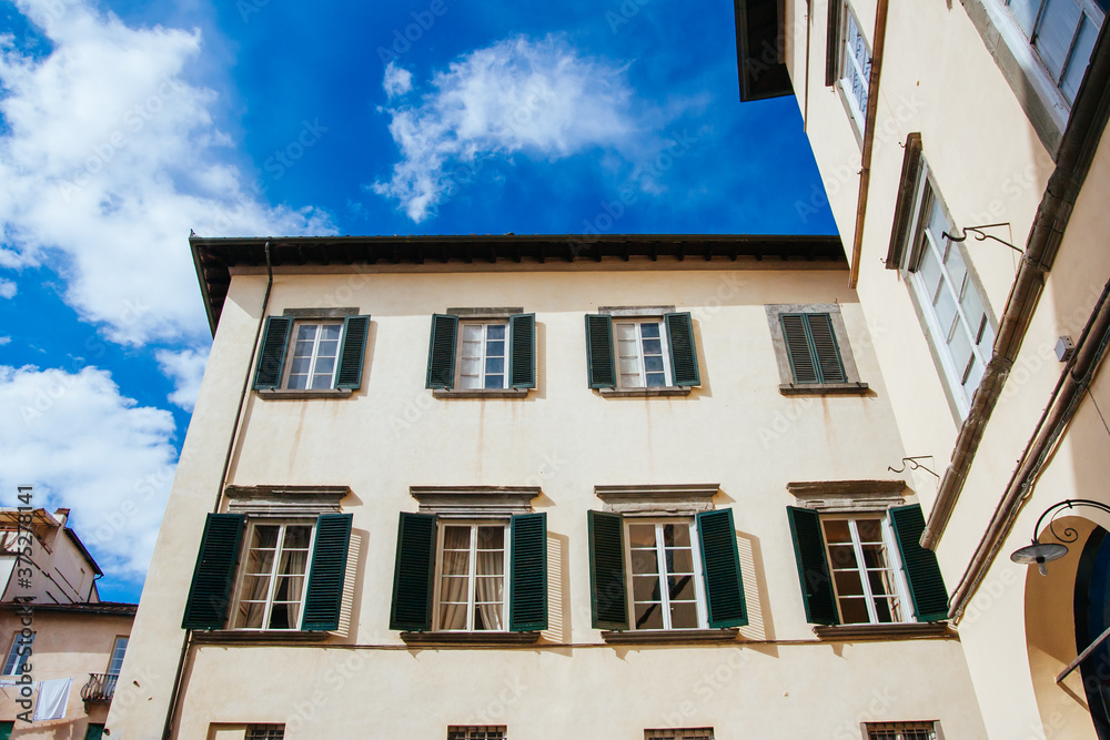 Obraz premium Italian Architecture in Lucca Italy