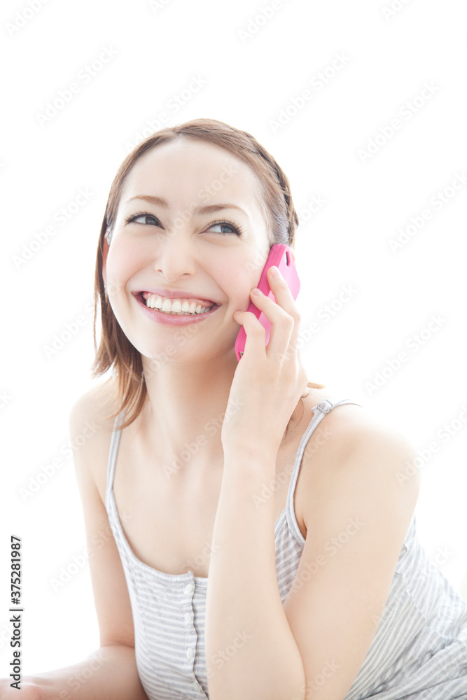 電話する女性 電話する女性