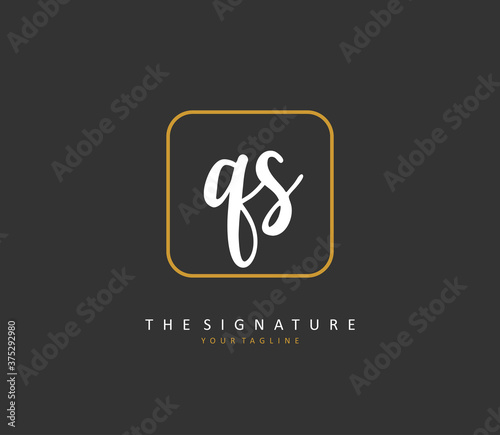 Q S QS Initial letter handwriting and signature logo. A concept handwriting initial logo with template element. © FAAZT_Creative